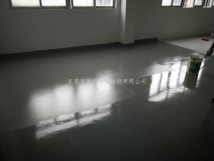 東莞市謝崗工地環氧薄塗啞光地板施工中