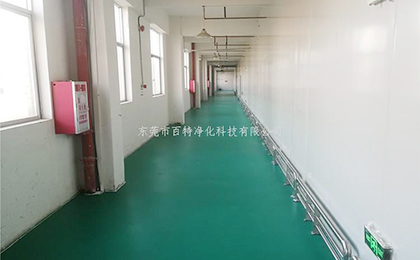 電子車間通道做石塑片材（cái）地（dì）板
