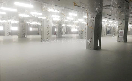 惠州工地（dì）正在施工PVC防靜電片材地板...