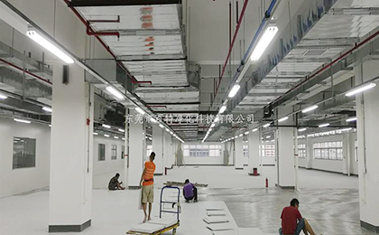 在東莞工地施工PVC防（fáng）靜電地板